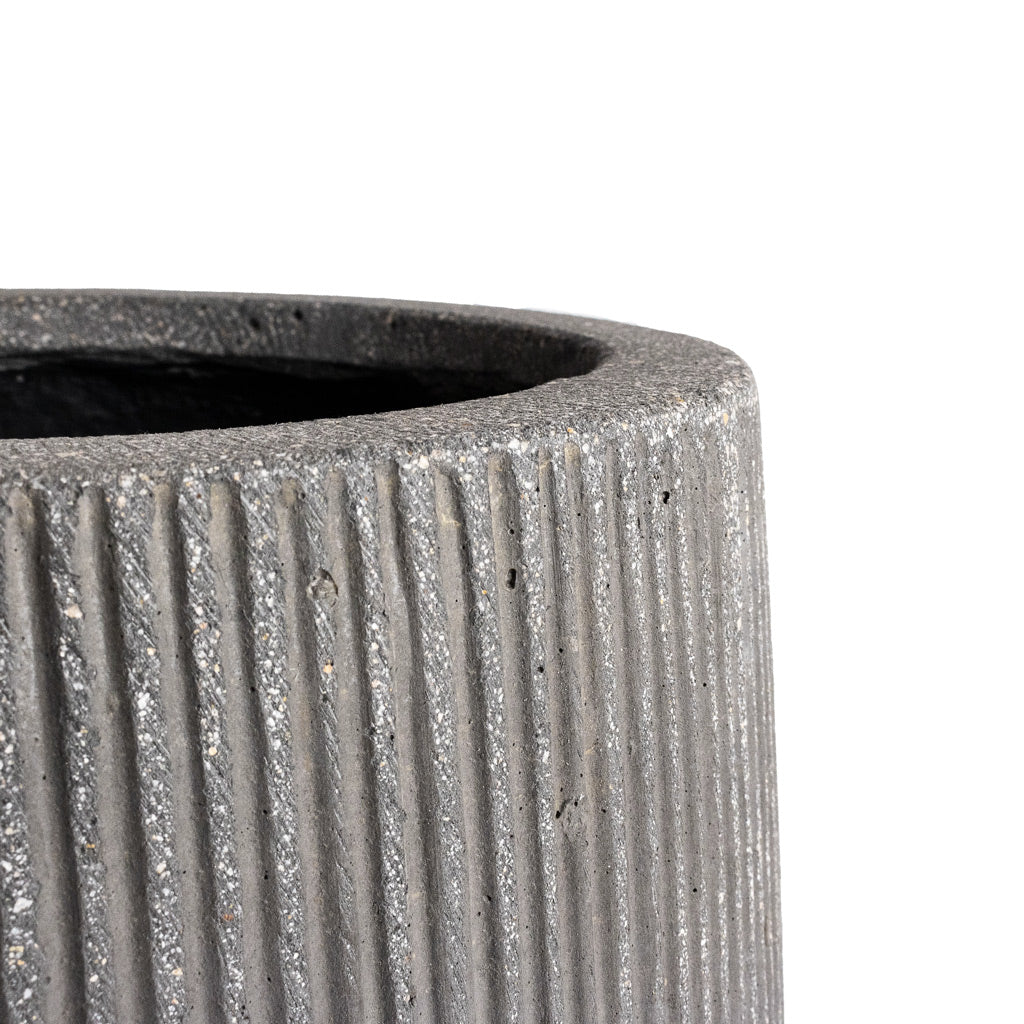 Patt High Plant Vase - Ridged Dark Grey - Rim