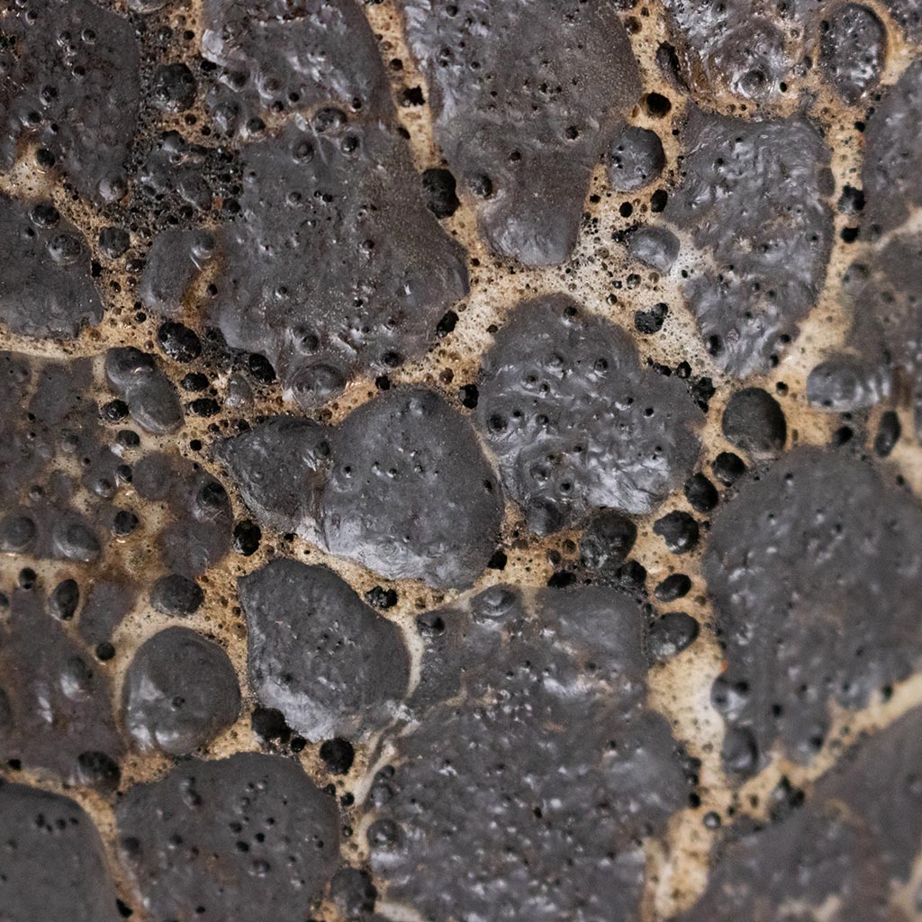 Lava Black Swatch