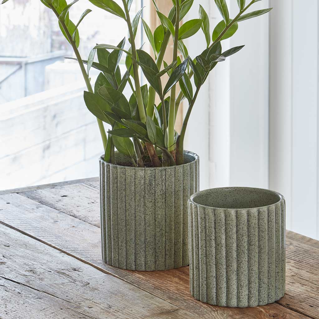 Azalea Ribbed Plant Pot - Speckled Green Stone Small