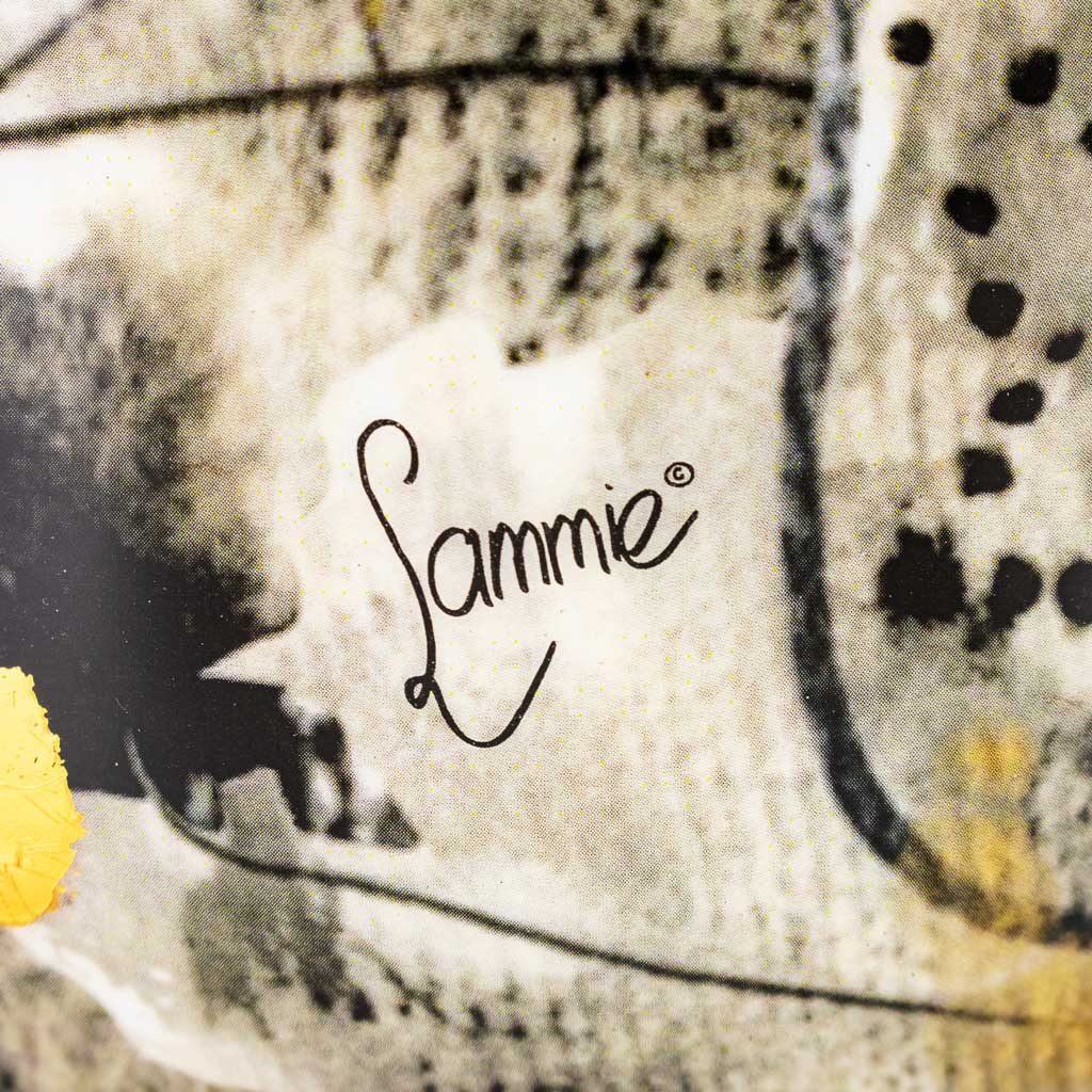 Lammie Marigold Pot Ash Close up name