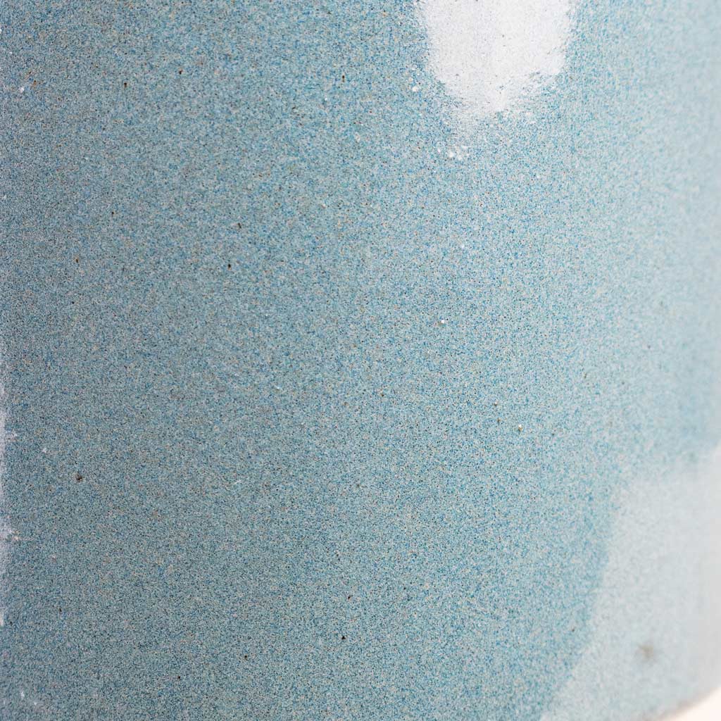 Malibu Pot Blue Close Up
