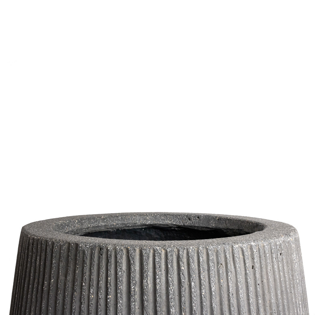 Patt High Plant Vase - Ridged Dark Grey - Opening