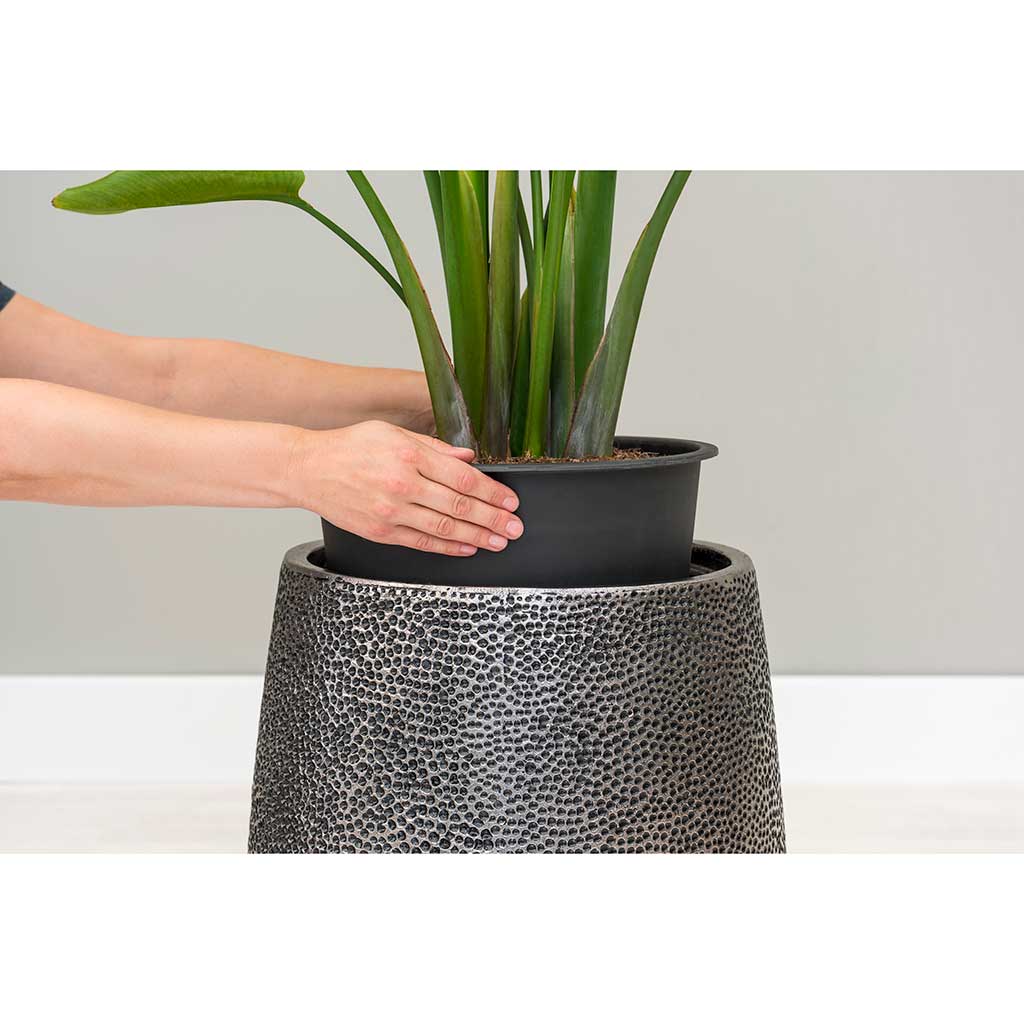 Opus Hit Darcy Planter Silver Lifestyle Close-Up