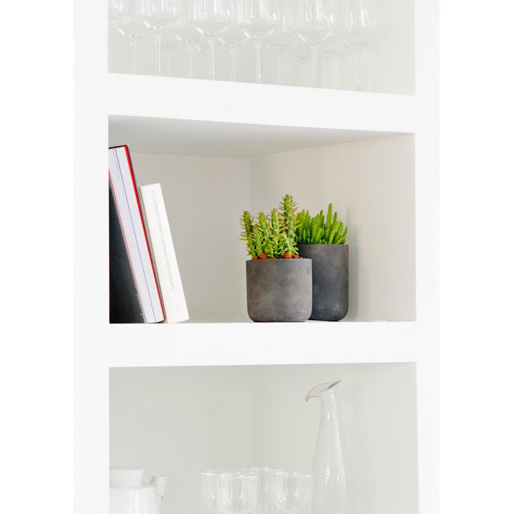 Charlie Plant Pot - Black Washed Lifestyle Bookshelf
